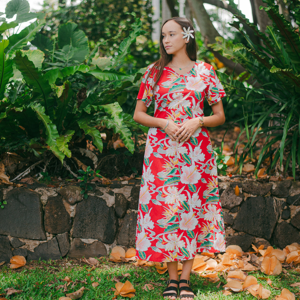 Women's Tropical Flow Muumuu Waist Tie Dress - Red