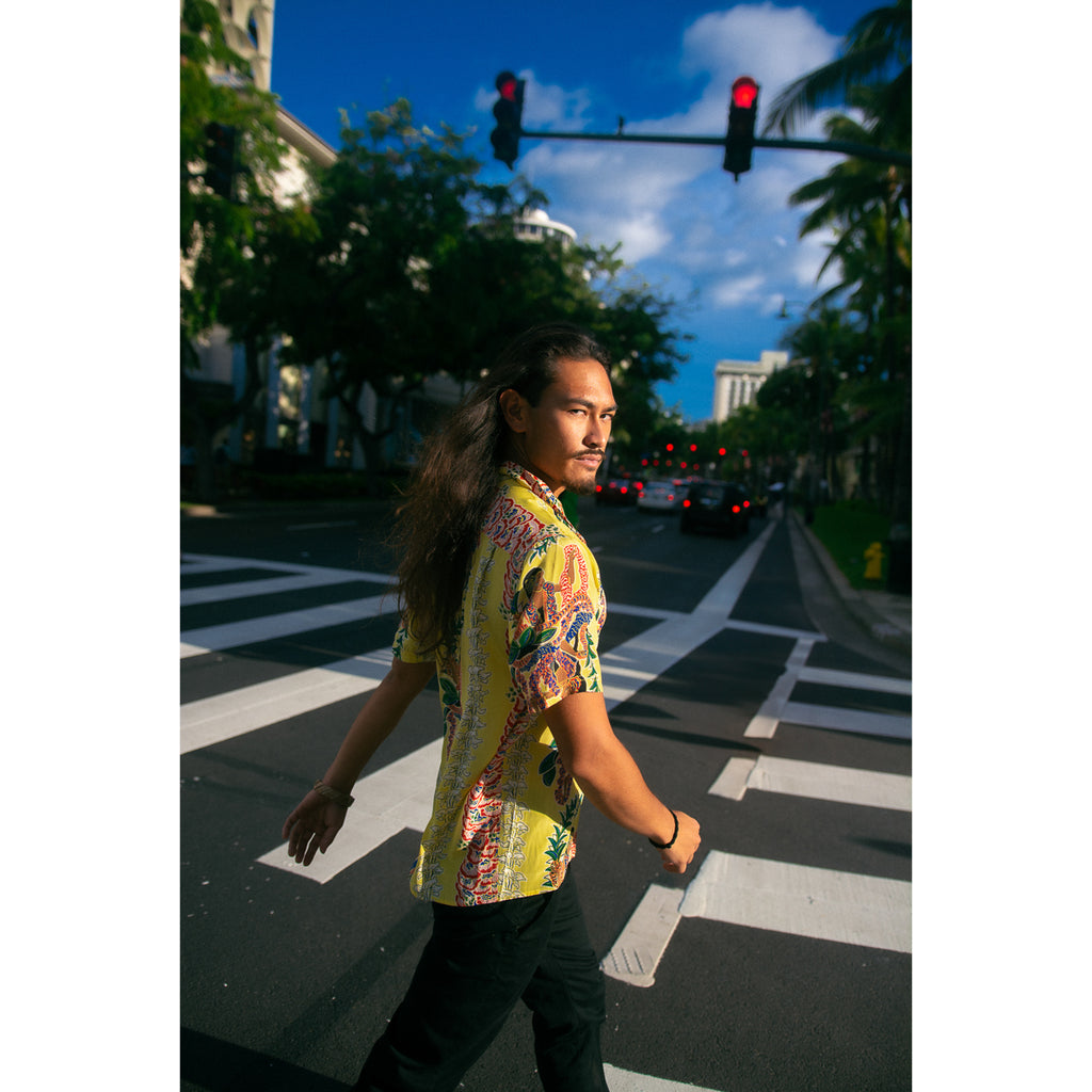 Men's Wahine Aloha Shirt - Yellow